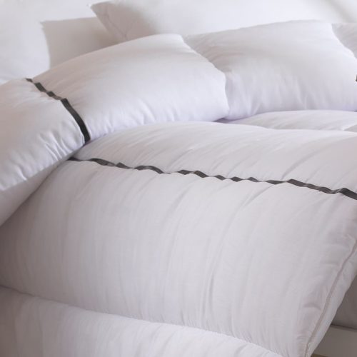 Magnetic Therapy Hollowfibre 13.5 tog Duvet