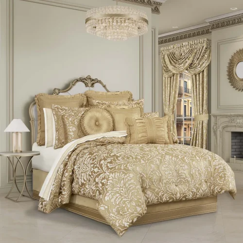 Aurelia comforter set