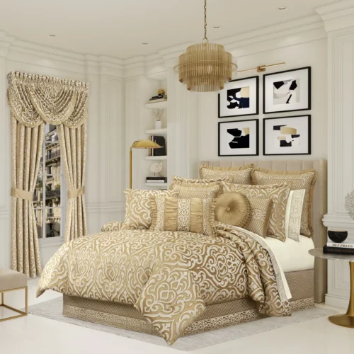 Lazlo comforter set
